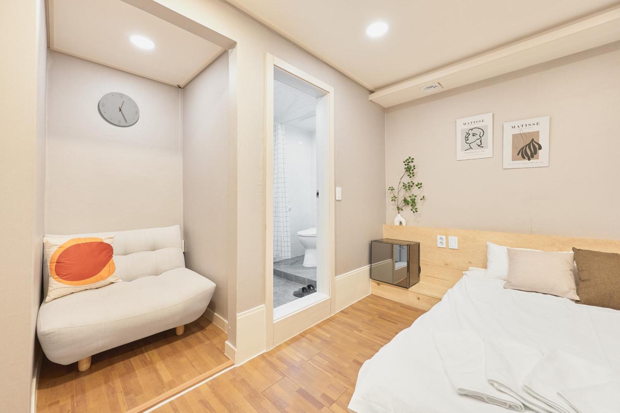 Dawoo House 2 In Hongdae Hotel Seoul Exterior photo